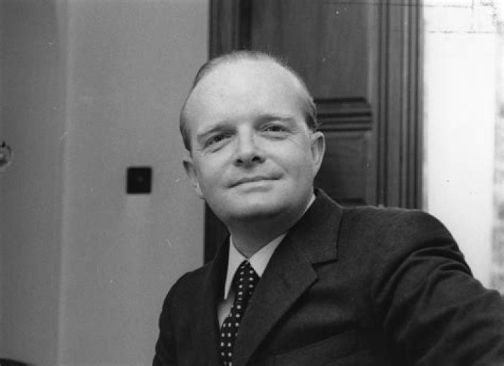 12 Astonishing Facts About Truman Capote