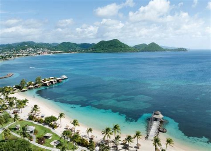 8 Alternatives For Hawaii Closer To US Mainland SANDALS