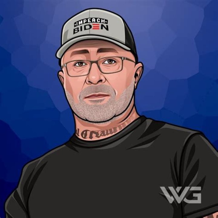 Aaron Lewis Net Worth (Updated January 2024) Age, Bio, Songs...