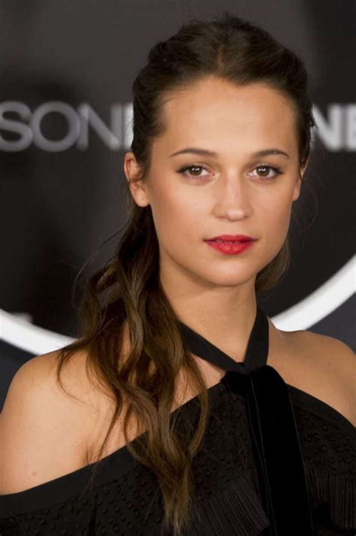 Alicia Vikander Latest Photos CelebMafia