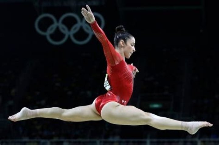 Aly Raisman Net Worth (2021), Height, Age, Bio and Facts