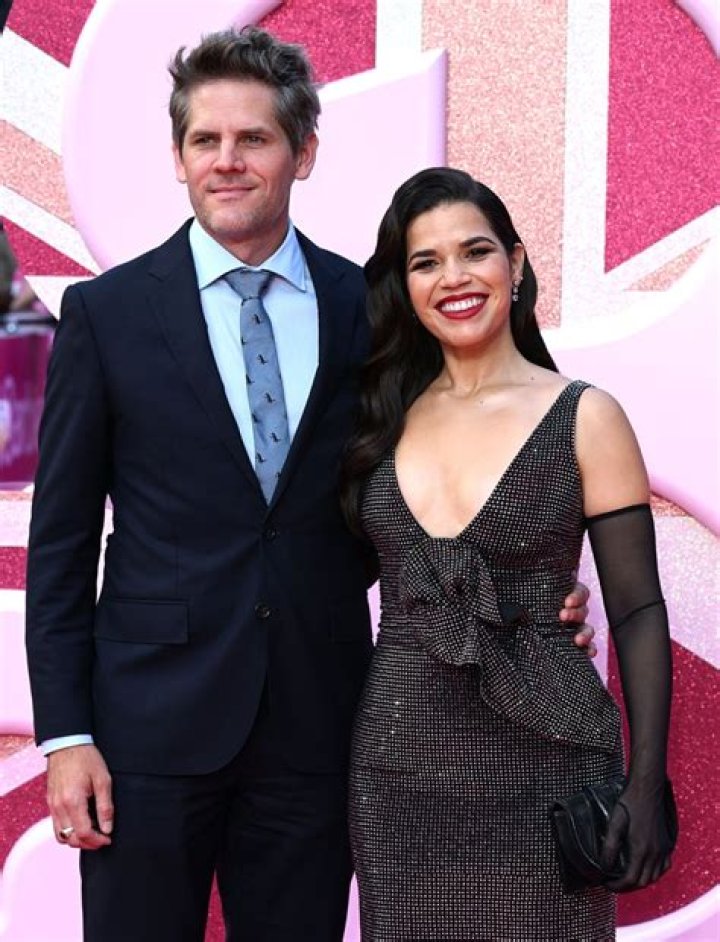 America Ferrera And Ryan Piers Williams A Love Story Revistasusana