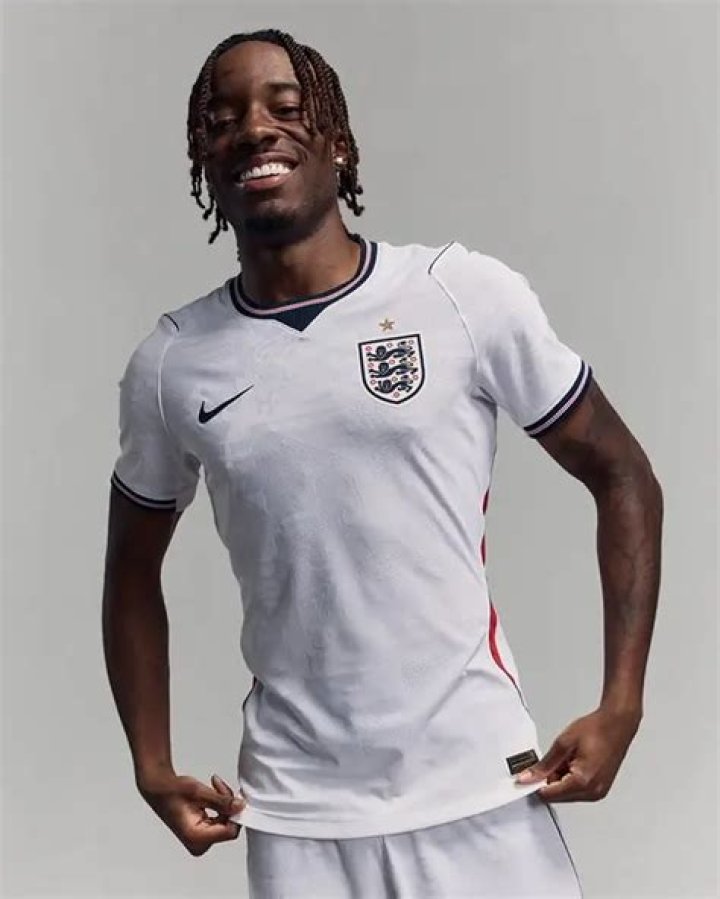 Angleterre Bellingham devient le plus jeune joueur &agrave; avoir disput&eacute; un