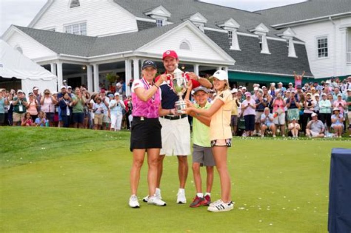 Annika Sorenstam is a USGA champion again after learning to mix golf