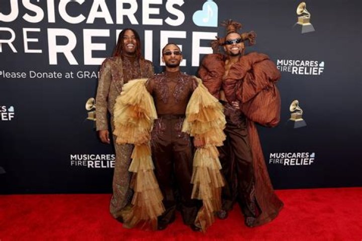 ARCHIVES ARETHA FRANKLIN AUX GRAMMY AWARDS EN 1994 04/03