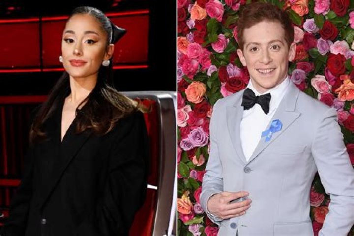 Ariana Grande and fianc&eacute; Pete Davidson step out for a romantic pizza