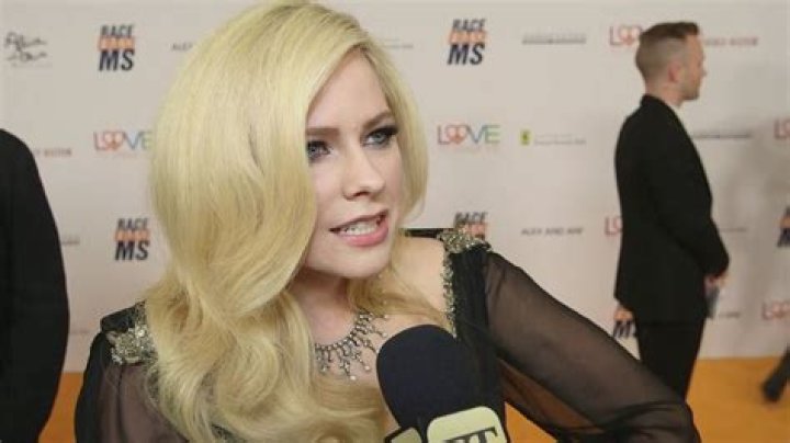 Avril Lavigne Says the 'Key' Is to Be 'Your Unapologetic Self'