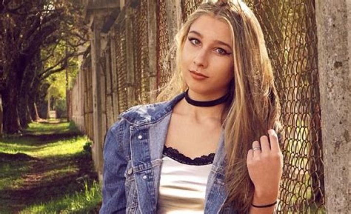 Bella, cruel y asesina Nahir Galarza perturba a la sociedad argentina