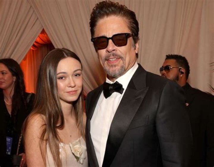 Benicio del Toro y su hermano luchan contra la desinformaci&oacute;n sobre el COVID19
