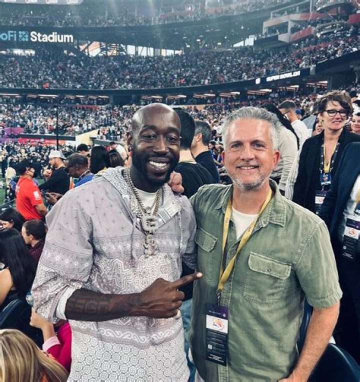 Bill Simmons Wife Who Is Kari Simmons? ABTC