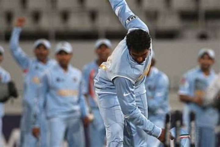 Breaking Robin Uthappa announces retirement from cricket; shares