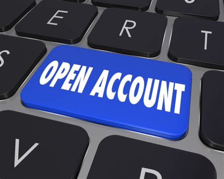 Businesses have under 10 minutes to approve new accounts online