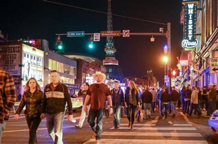 Can You Walk On The Streets With A Beer In Nashville?