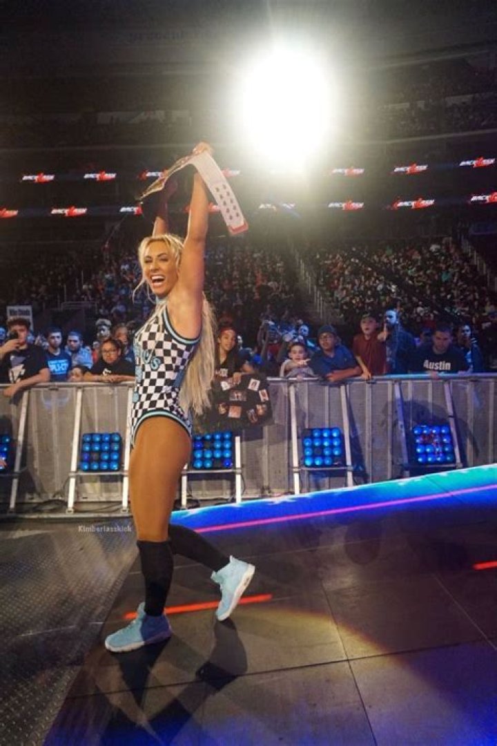 Carmella Wwe girls, Wwe female wrestlers, Becky wwe