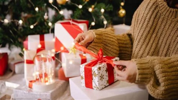 Christmas Beauty Supplies: Find The Perfect Gift At Our Open Stores