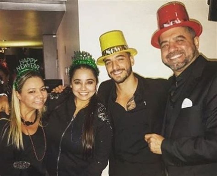 Colombian Singer Maluma Family Girlfriend, Sister, Parents BHW