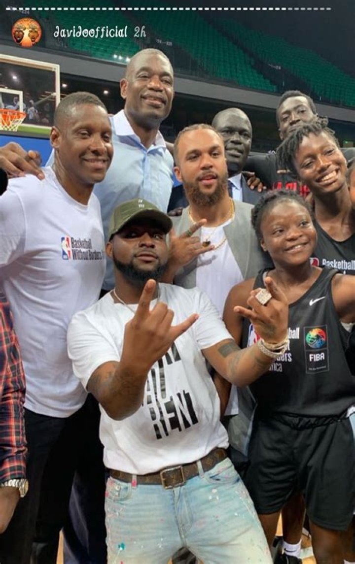 Davido And Jidenna Meet With Tall NBA Players “See As I Short” Davido