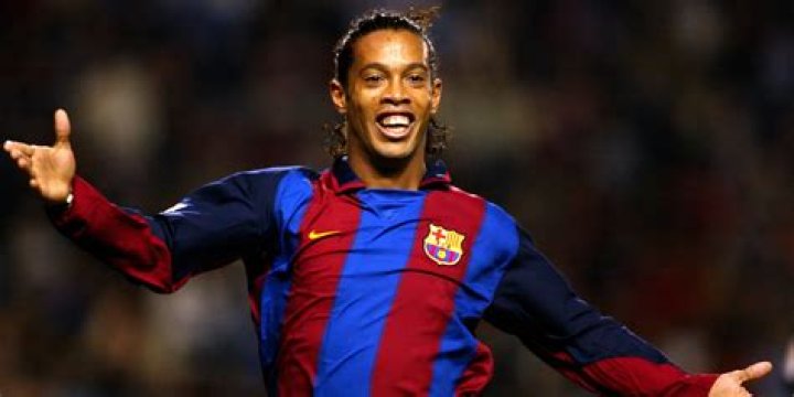 Does Ronaldinho have a child? How much kids does Ronaldinho have? ABTC