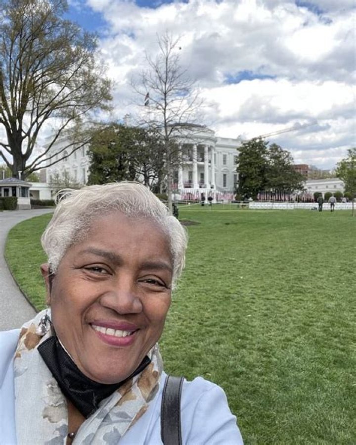 Donna Brazile Net Worth, Salary, Age, Height, Bio, Family, Career