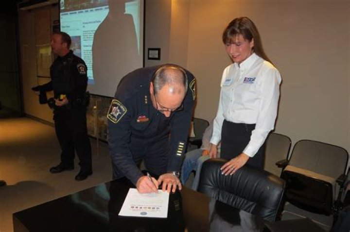 Downers Grove Police Chief Honored with Patriot Award Downers Grove