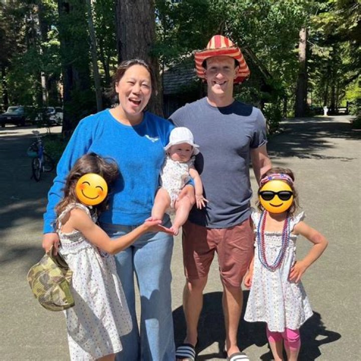 Drew Carey family, wife, children, parents, siblings