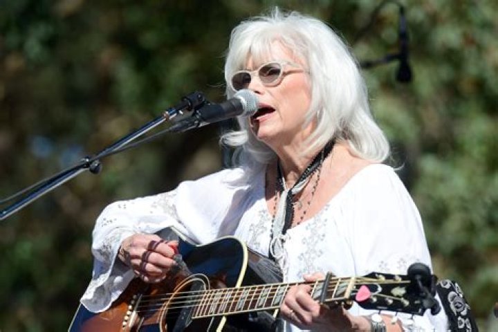 Emmylou Harris children Does Emmylou Harris have children? TRAN HUNG