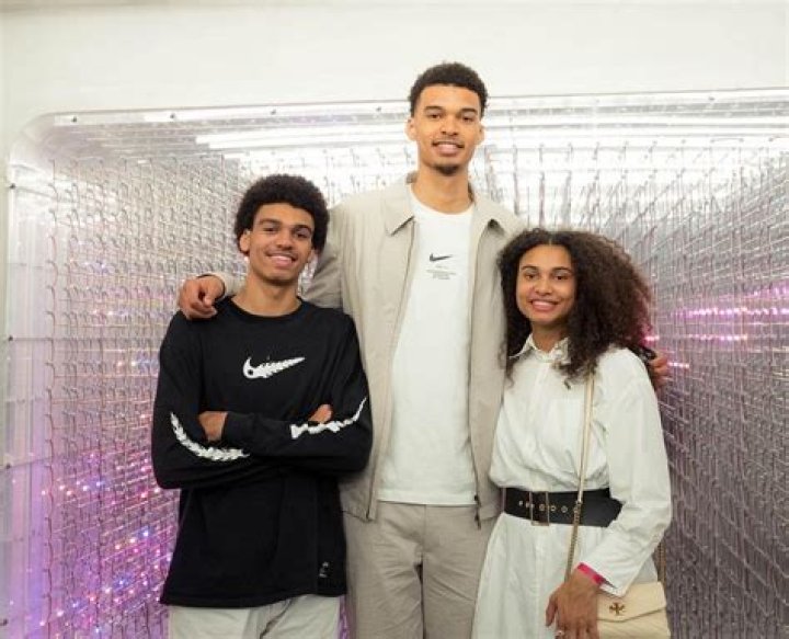 Eve Wembanyama with brothers at NBA draft