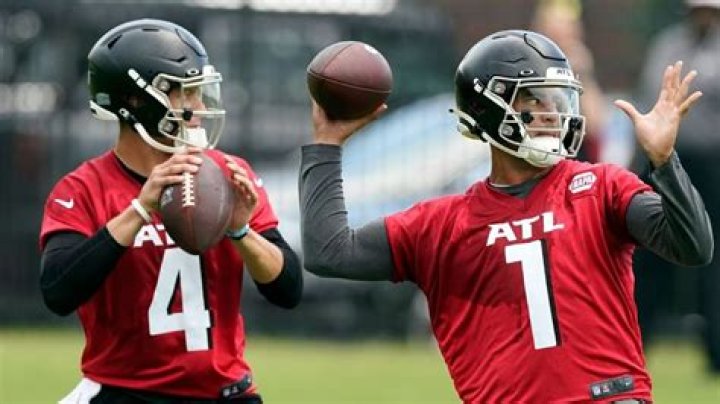 Falcons coach Arthur Smith says 'both sides' are to blame in gun reform