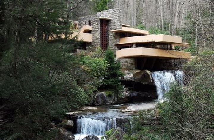Fallingwater House (1939, by Frank Lloyd) r/ArchitecturePorn