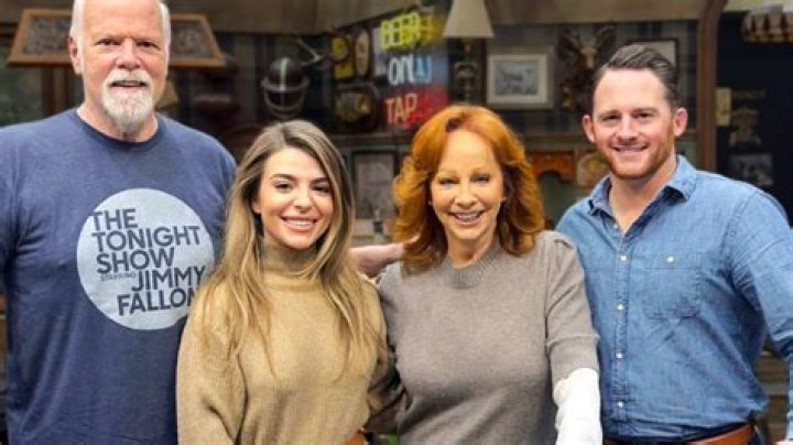 Family Affair! Reba McEntire and DaughterinLaw Kelly Clarkson Reunite