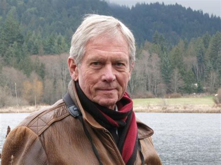 Famous wildlife artist Robert Bateman is selling his Haliburton cottage