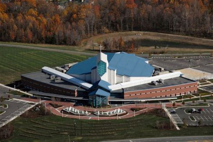 First Baptist Church of Glenarden Holds Revival with T.D. Jakes