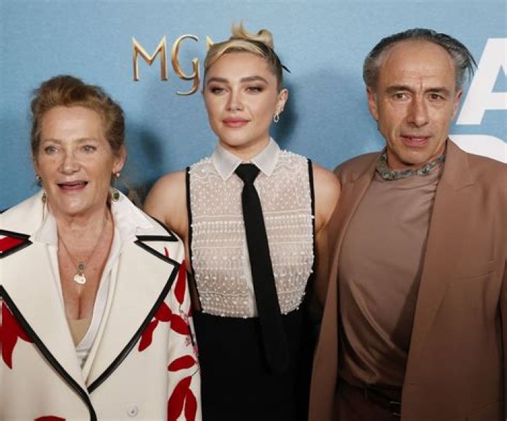 Florence Pugh brings her parents, grandmother to 'A Good Person