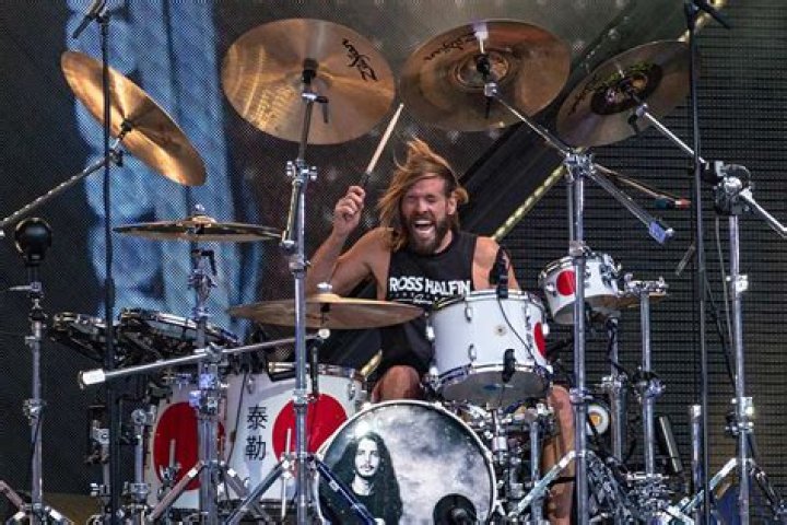Foo Fighters drummer Taylor Hawkins has died Music Magazine Gramatune