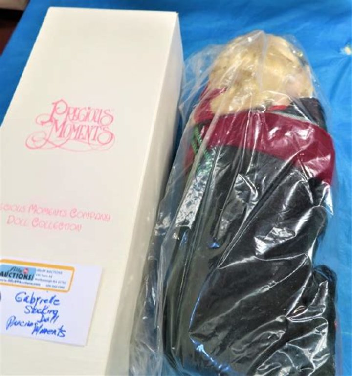 Gabrielle Precious Moments COLLECTIBLE DOLLS 2001 NEW IN BOX