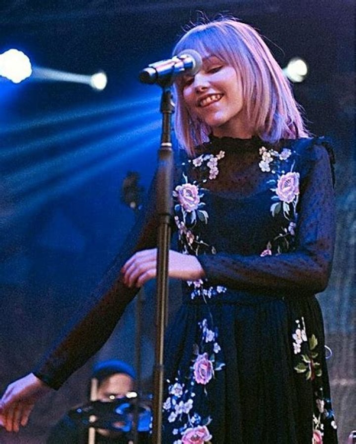 Grace Vanderwaal, Celebrities Female, Celebs, How To Be Graceful, Goofball, Bright Stars