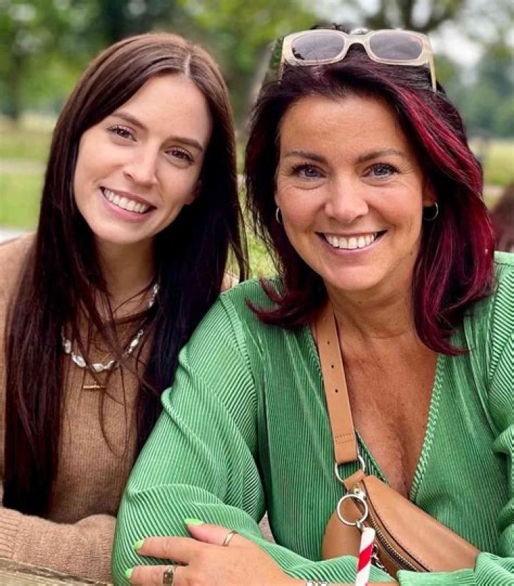 Harry Styles siblings Meet Mike Twist, Gemma Styles