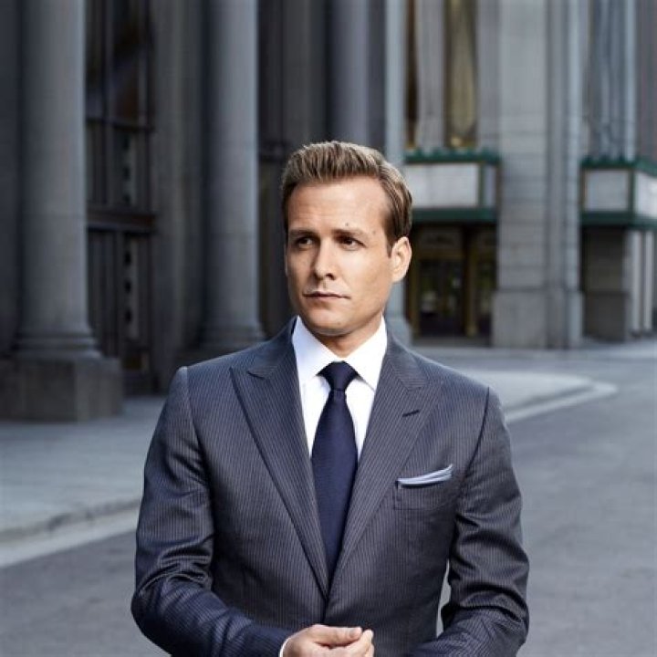 Harvey Specter Net Worth 2022 Age, Height, Weight, Wife, Kids, Bio