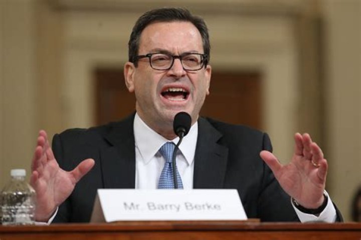 House Judiciary Counsel Barry Berke Destroy's Corey Lewandowski before