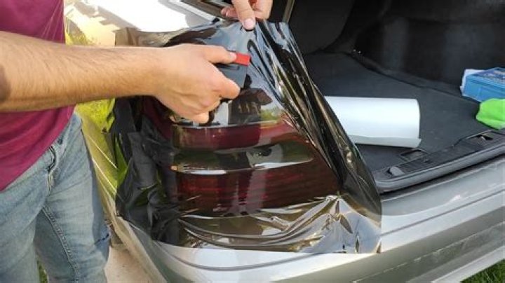 How To Tint Tail Lights howtojkl