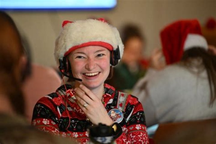How to Track Santa on Christmas Eve POPSUGAR Family