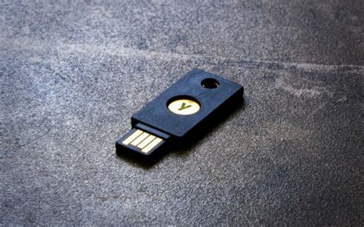 How to use your Yubikey to log in via SSH to your server rameerez
