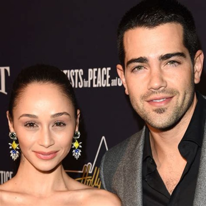 Jesse Metcalfe and Longtime Girlfriend Cara Santana Are Engaged E! News