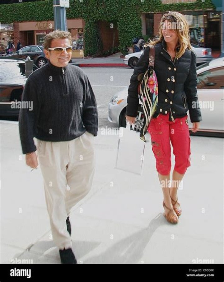 Joe Pesci et Angie Everhart laiss&eacute; un Beverly Hills medical building &agrave;