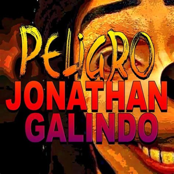 Jonathan Galindo e la pericolosa challenge Pasquale De Falco