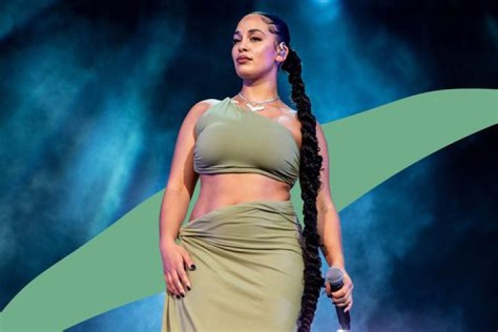 Jorja FoxBio, Net Worth, Husband, Height, Facts, Awards
