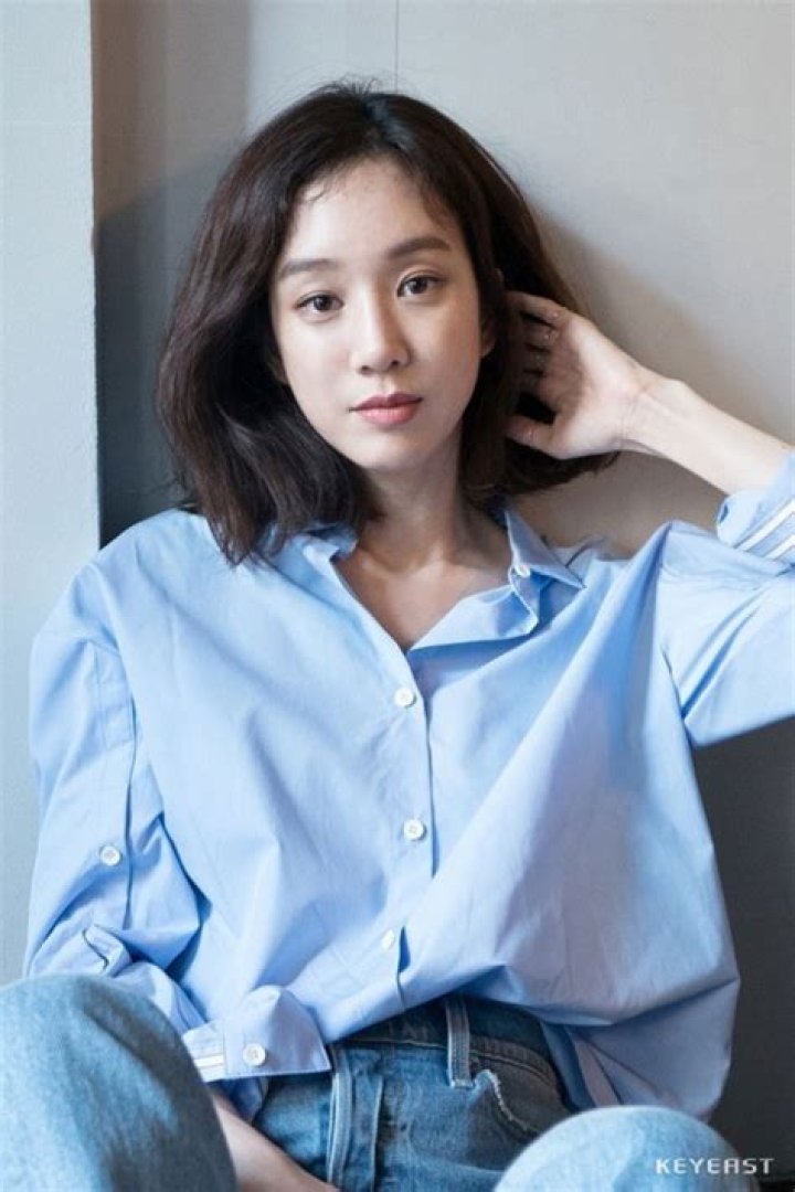 Jung Ryeo Won Returns With New Romance Drama About RealLife Marriage
