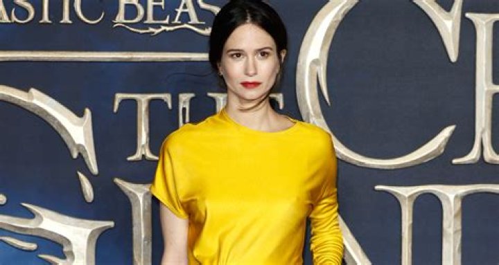 Katherine Waterston Reveals She's Expecting First Child at 'Fantastic