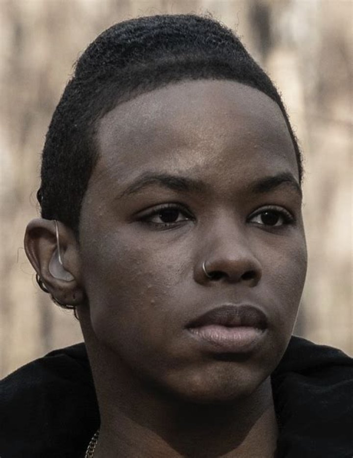 Kelly (TV Series) Walking Dead Wiki Fandom