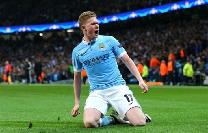 Kevin De Bruyne takes Premier League player of the season award